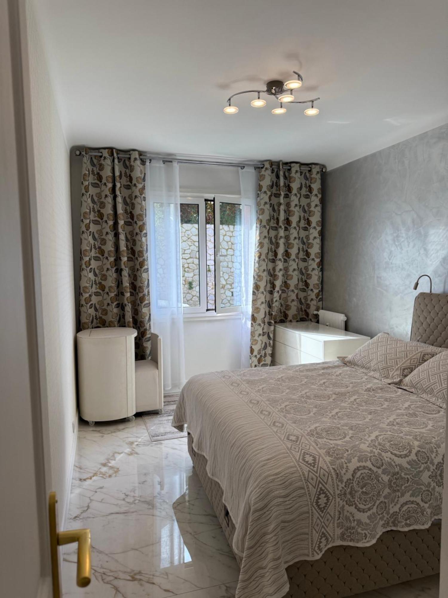 Emotion Vip Apartment Nice Bagian luar foto